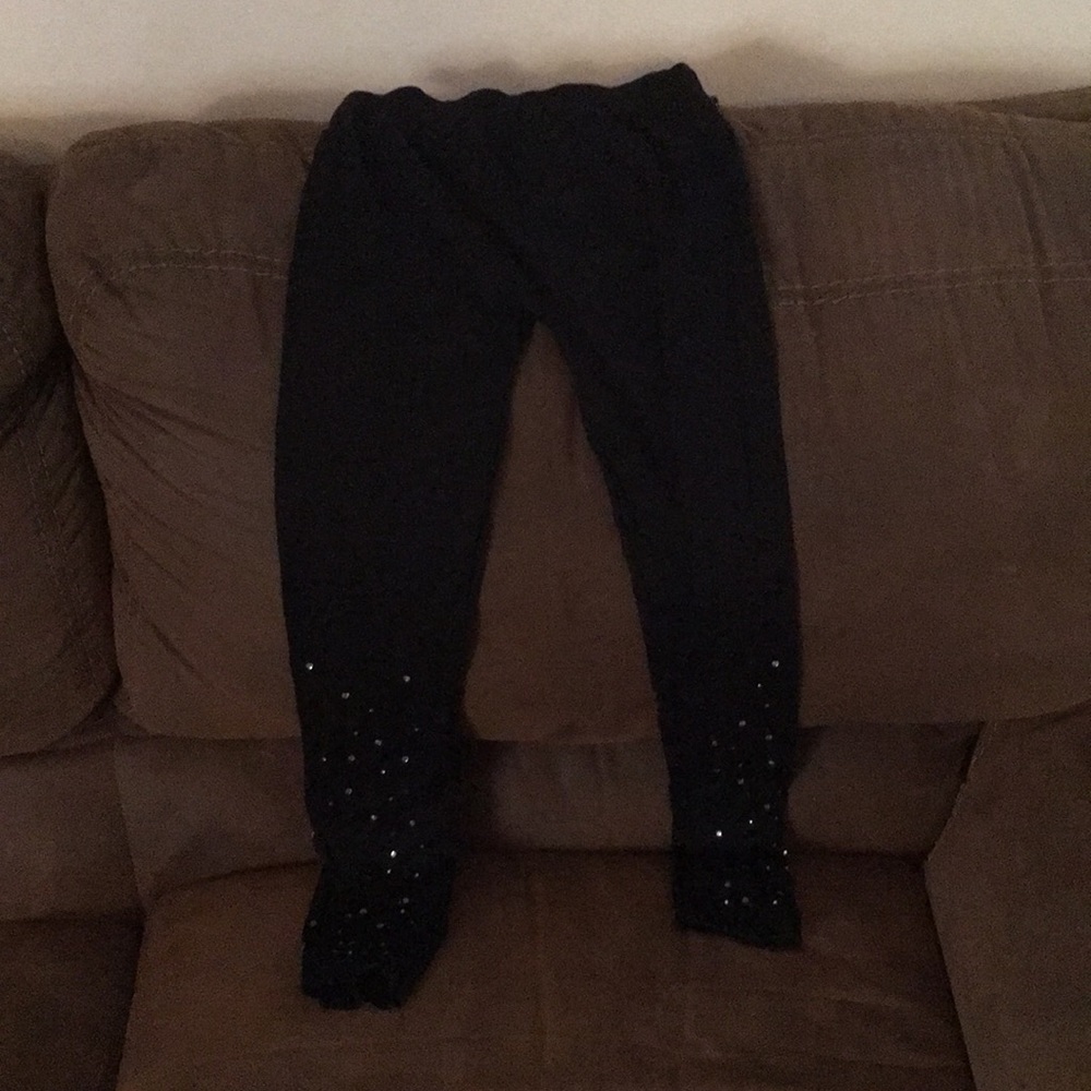 Women’s black leggings